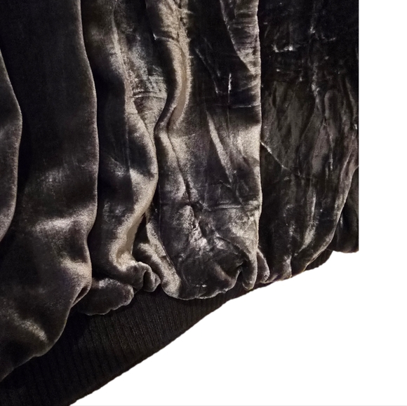 Stefanel Velvet Dress. Size Medium - Picture 8 of 8